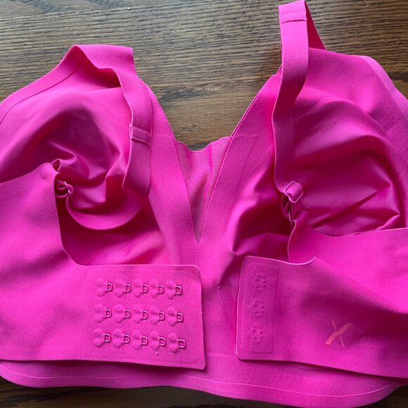 Knix Revolution Shadow magenta wireless bra size XXL (40A, 40B, 40C) - Picture 2 of 4